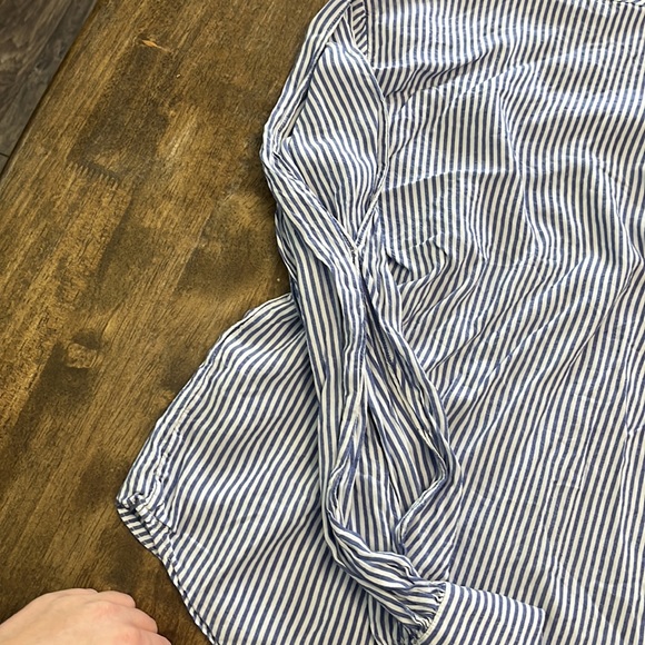 Banana Republic women’s striped blouse size xs - Picture 4 of 4